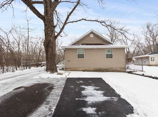 608 Woodruff Ave, Joliet, IL 60436