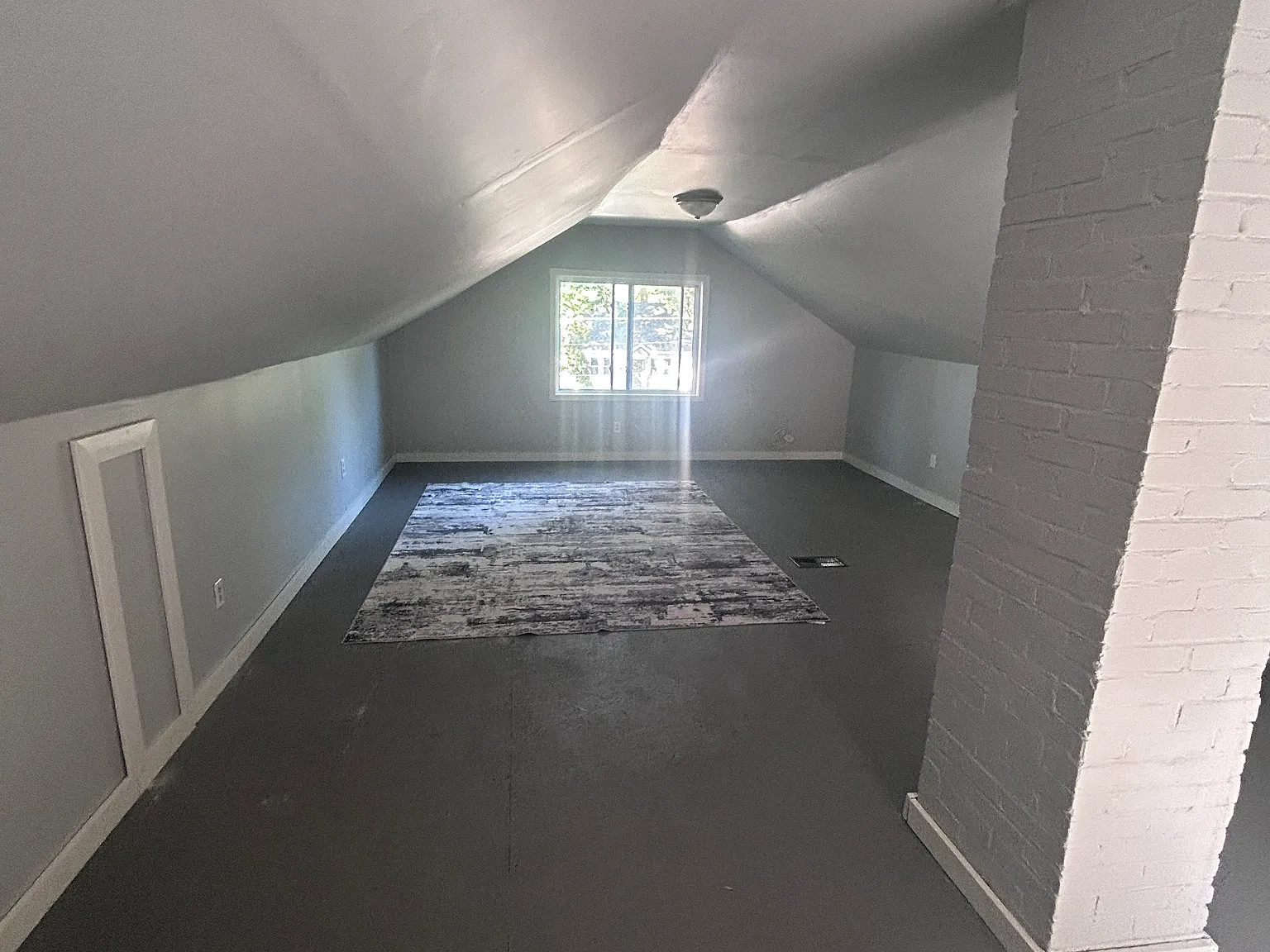 2 bed, 900 sqft, $1,150 — Photo 3