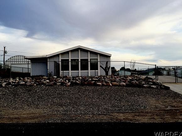 1st image of 2298 Pima Ln