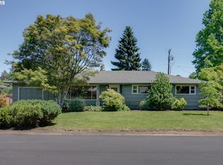 1545 Long Island Dr, Eugene, OR 97401