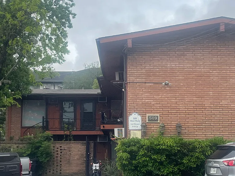 509 W Main St #5 — Photo 1