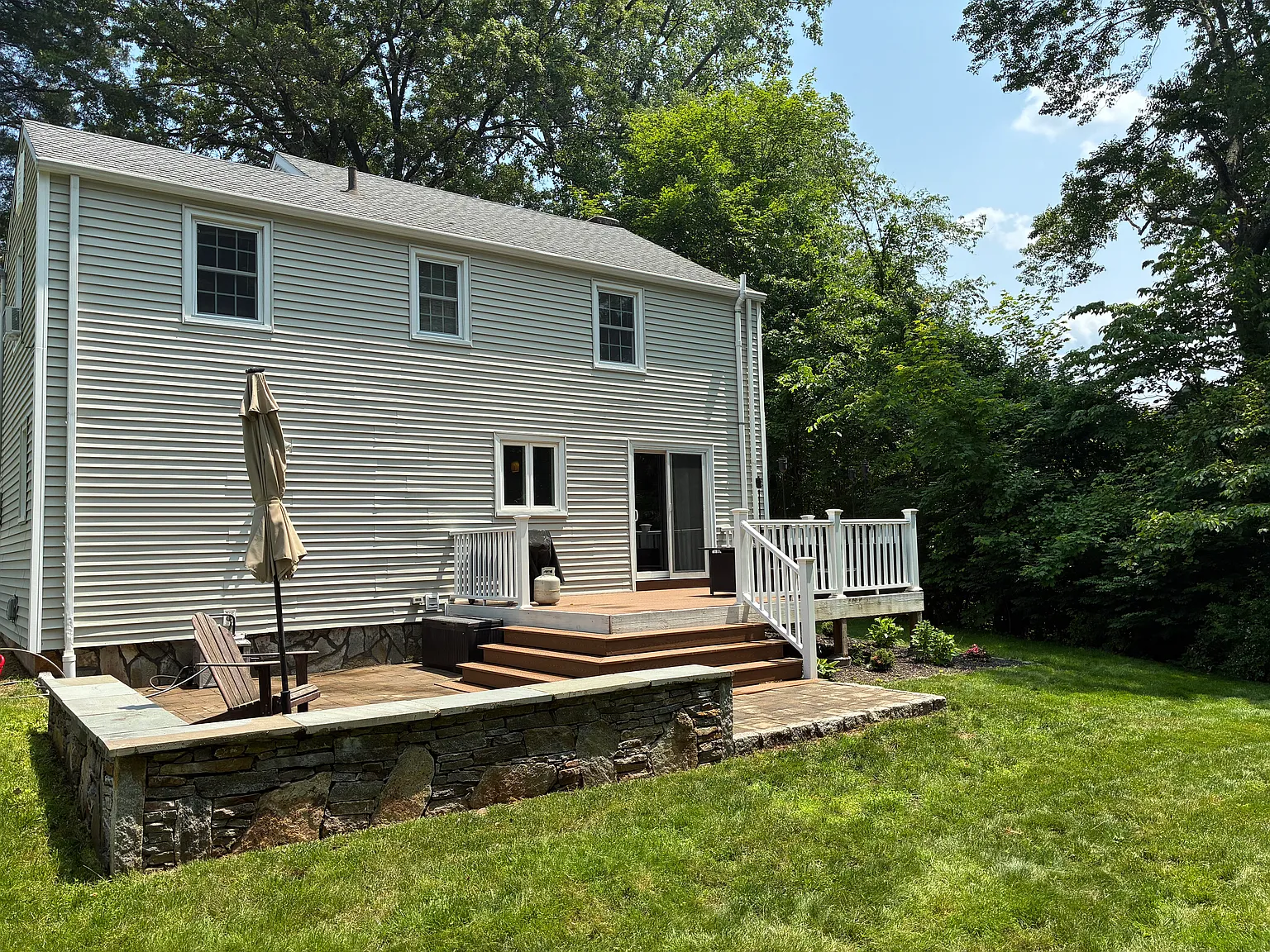 3 bed, 1.5 bath, 1372 sqft, $3,400 — Photo 3