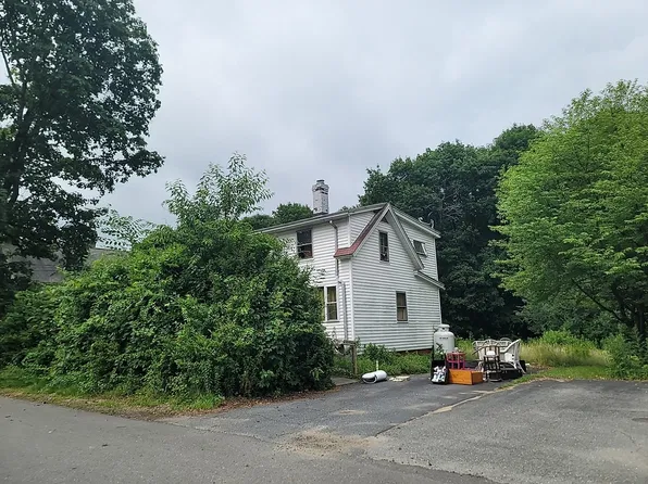 22 Pine St, Winchendon, MA 01475