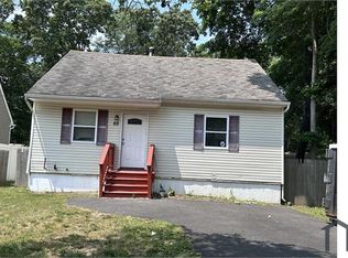 68 Judith Dr, Coram, NY 11727