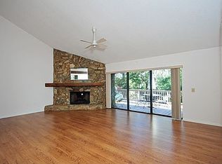 803 Old Mill Pond Rd, Palm Harbor, FL 34683