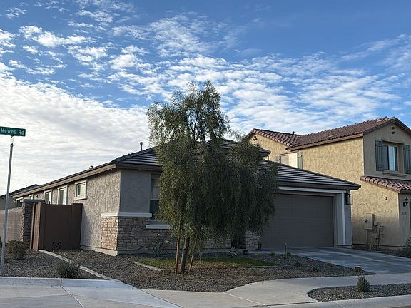 3rd image of 23111 E Mewes Rd