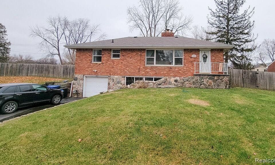 1st image of 2608 W Walton Blvd