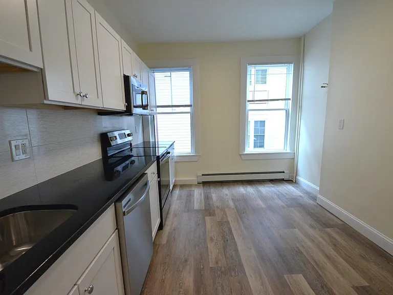 35 Brookline St #8 — Photo 2