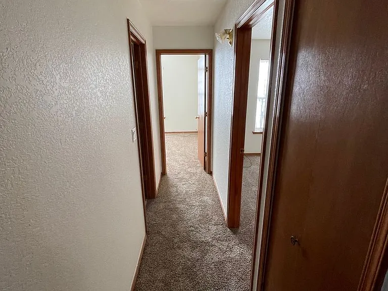 5015 Emerald St — Photo 6