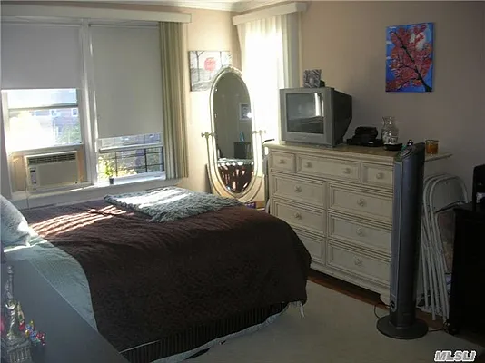 Sold by Benjamin Realty Since 1980 | media 2