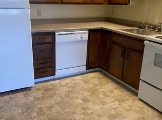 39 Dinan Dr APT 22, Gardner, MA 01440