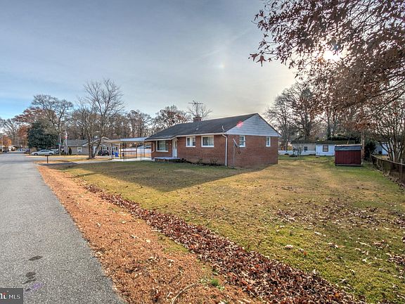 4th image of 4 Jenkins Dr