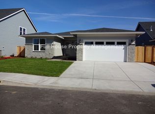 964 Unity Dr, Junction City, OR 97448