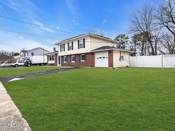 4th image of 9 Chatham Drive