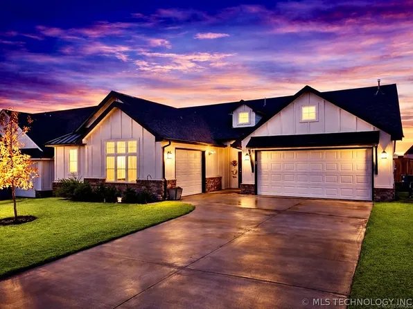 7402 E 89th St N, Owasso, OK 74055