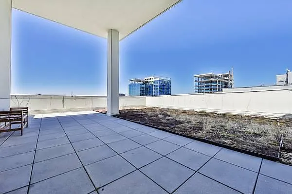 901 W Madison St #405 — Photo 3