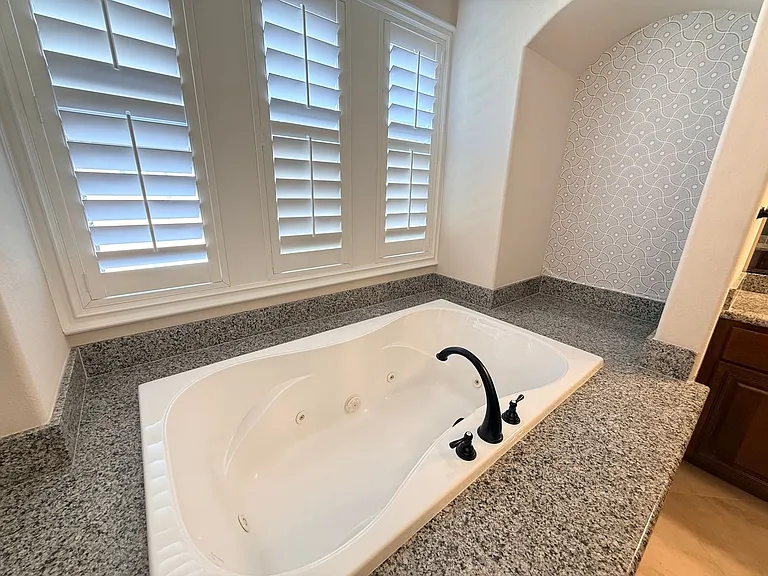 464 Via Palermo Dr — Photo 43