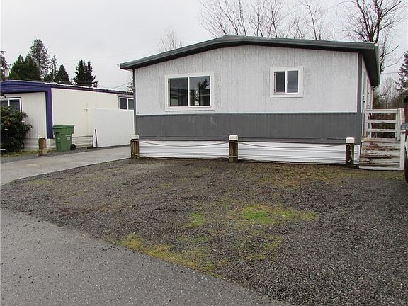 2nd image of 3715 152nd St NE Space 4