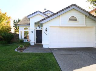 220 Rochelle Ct, Roseville, CA 95661