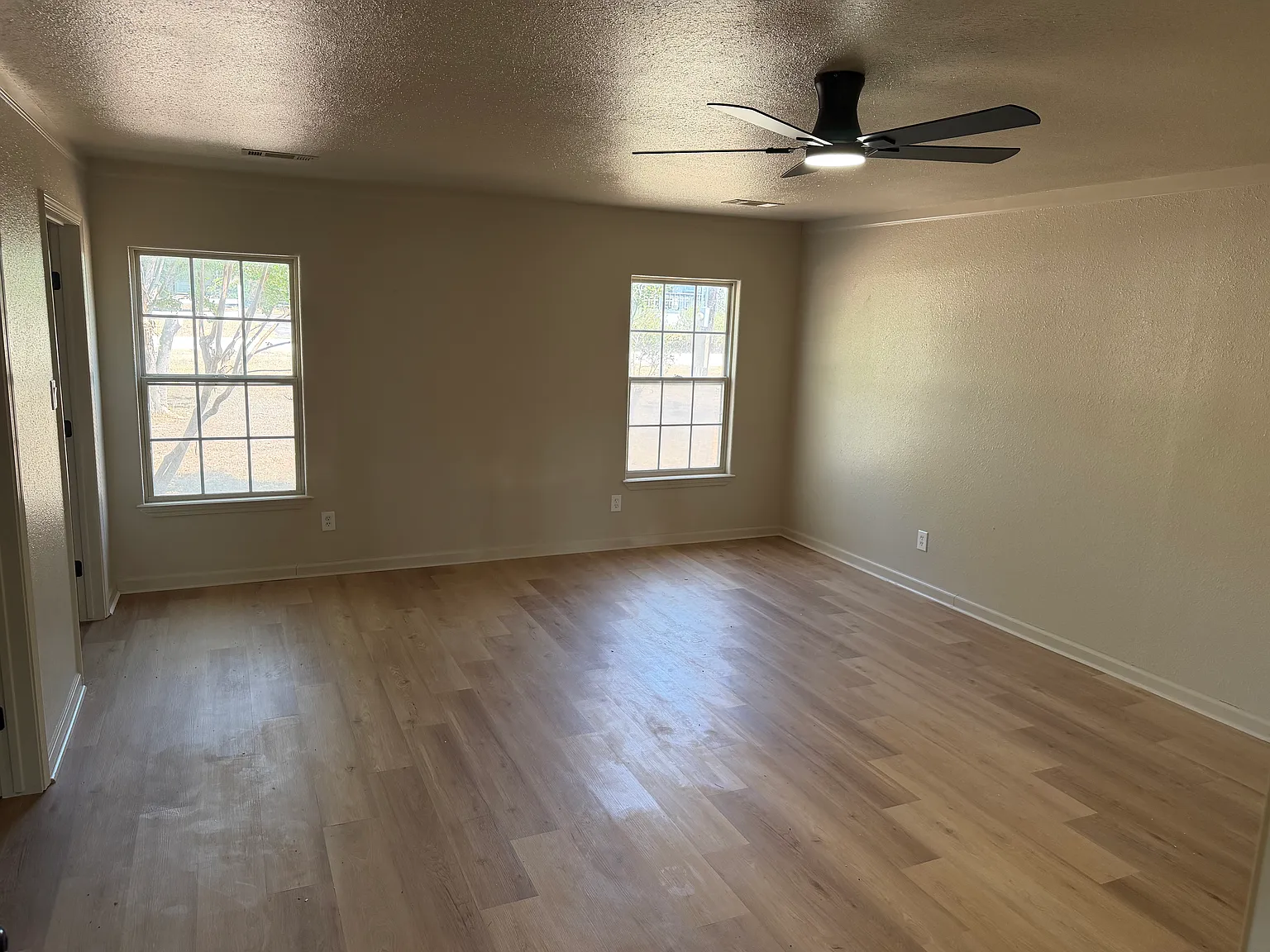 Hermosa Dr, Kingsland — Photo 3