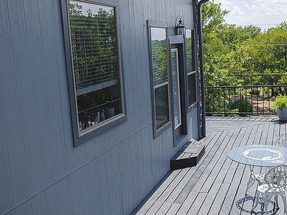 4th image of 3908 Hidden Lake Ct