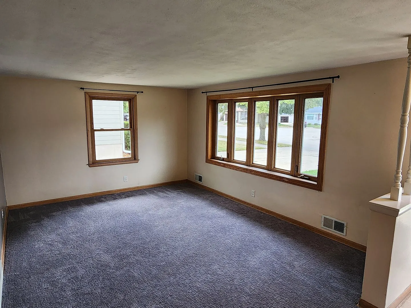 3 bedroom ranch in Forest Park — Photo 4