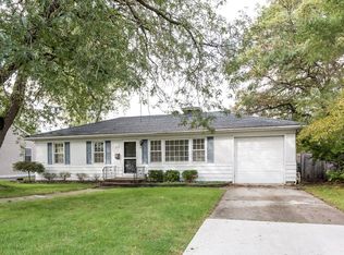 1119 Winthrop Ave, Joliet, IL 60435