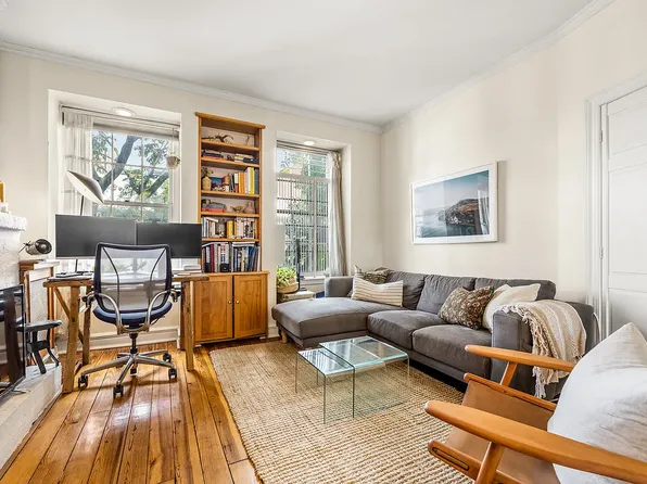 45 Perry Street image 1 of 3