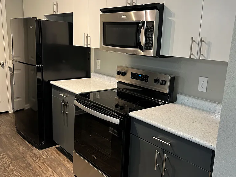Dry Creek Ranch Apartments — Photo 44