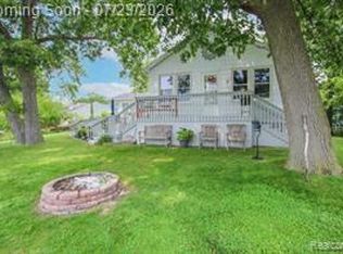 845 S Lakeside Dr, Michigan Center, MI 49254