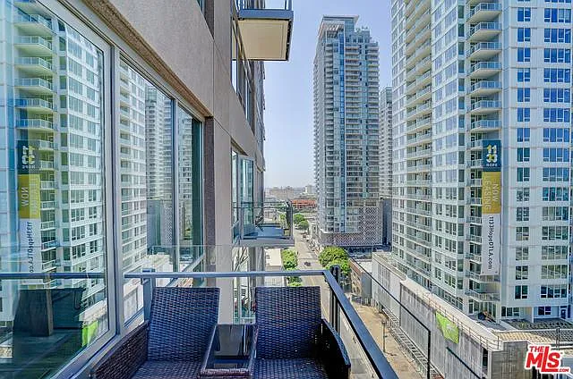 1100 S Hope St #1206 — Photo 11