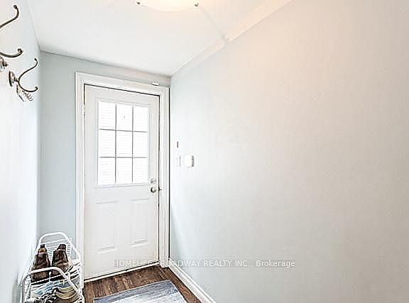 2nd image of 39 Craigmont Dr #Basement