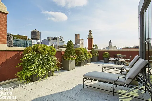 Sold by Brown Harris Stevens | media 35