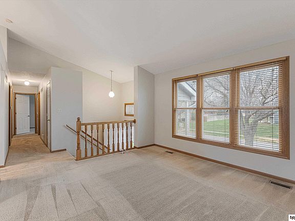 4th image of 2910 Sequoia Dr