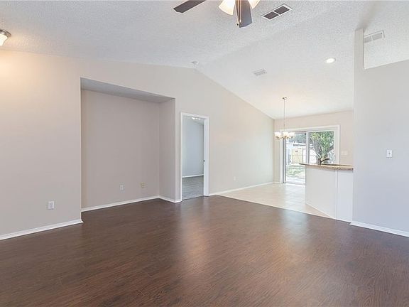 4th image of 4250 5th Ave N