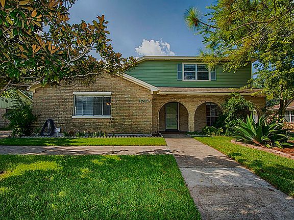 2nd image of 1207 El Dorado Blvd