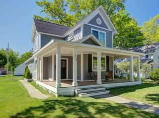 319 W 8th St, Traverse City, MI 49684