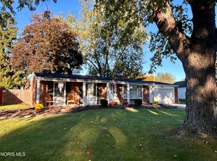 5903 Granville Dr, Sylvania, OH 43560