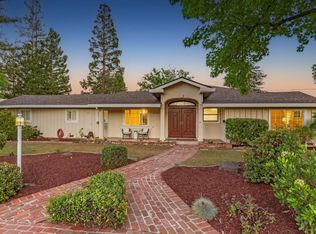 20096 Chateau Dr, Saratoga, CA 95070