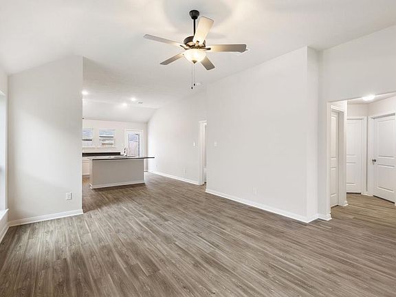 5th image of 2618 Aquamarine Ct