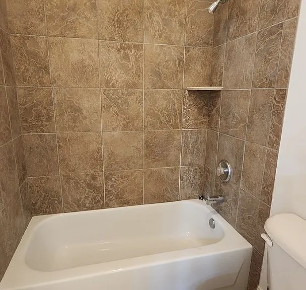 654 South Loop Pkwy — Photo 26