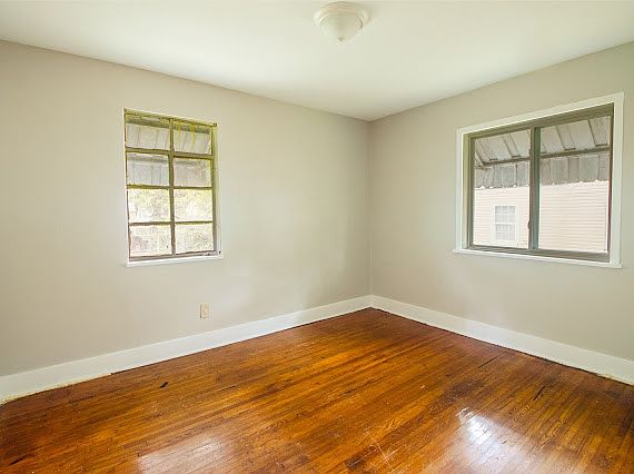 5th image of 708 40th St