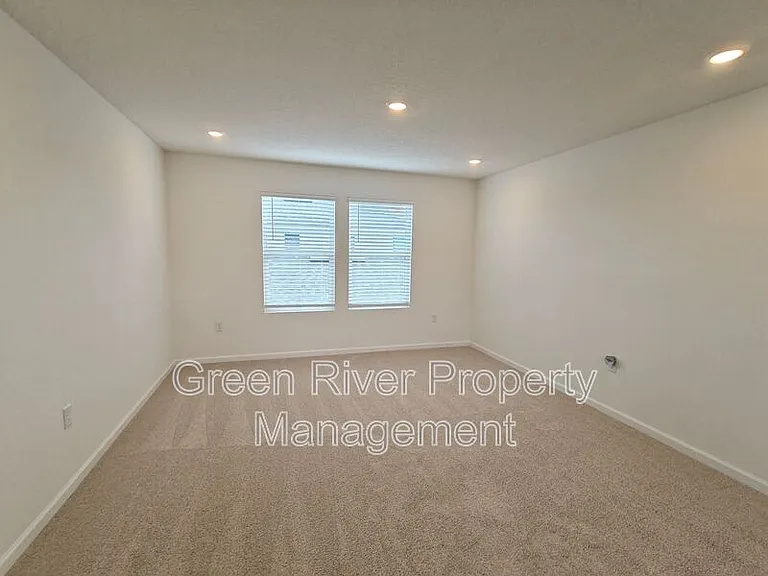 5724 Lagoon Cruise Way — Photo 27