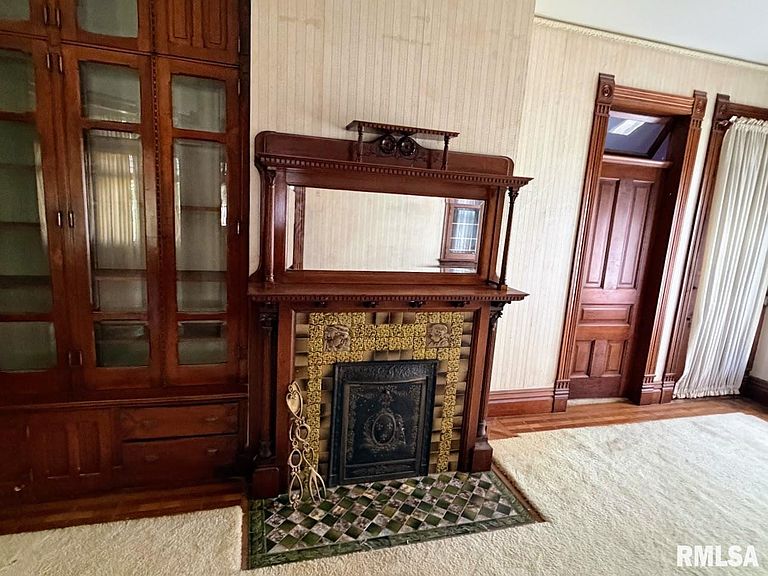 Listing photo 5