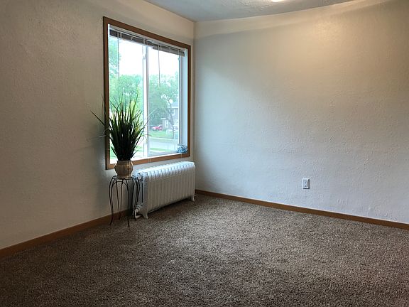 5th image of 535 4th Ave SW #2