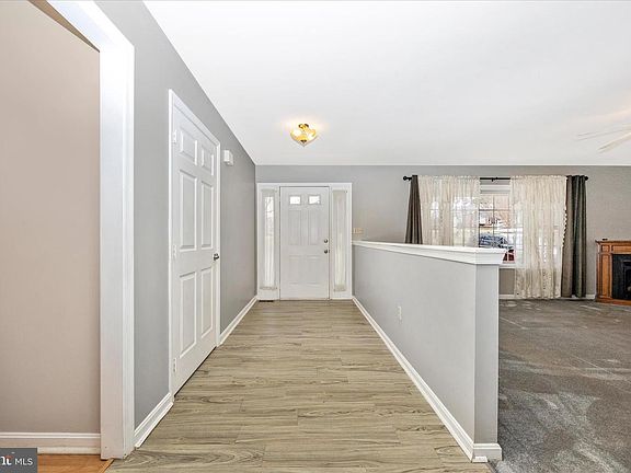2nd image of 1160 Marthas Ct E