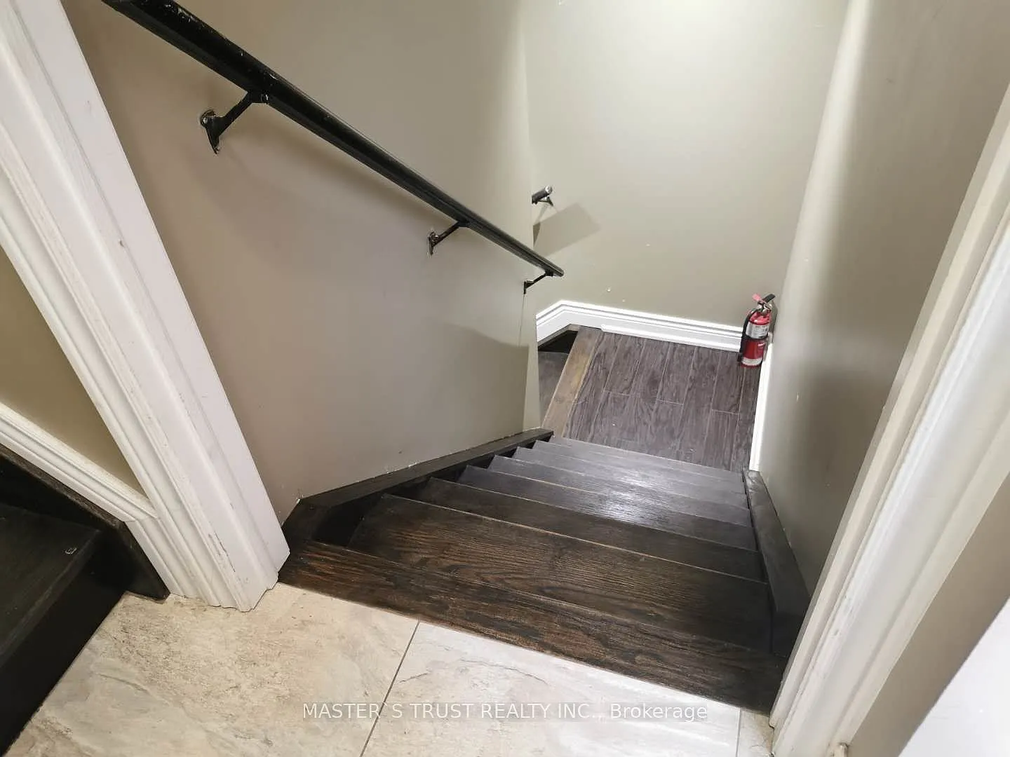 2 bed, $1,600 — Photo 4