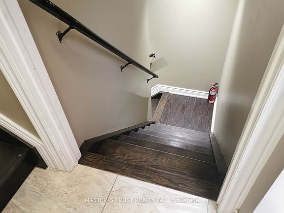 4th image of 16 Lady Gwillim Ave #Basement