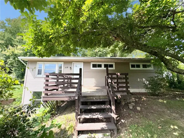 119 Petticoat Lane, Hurley, NY 12443