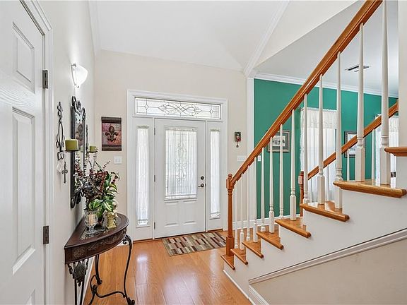 3rd image of 26534 Lucille Dr